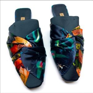 Zara Basics Black Silk Floral Pattern Mule